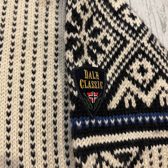 Vintage Dale Of Norway Sweater Pullover 100% Wool Knit Sz XL Unisex Dale Classic - Picture 5 of 13